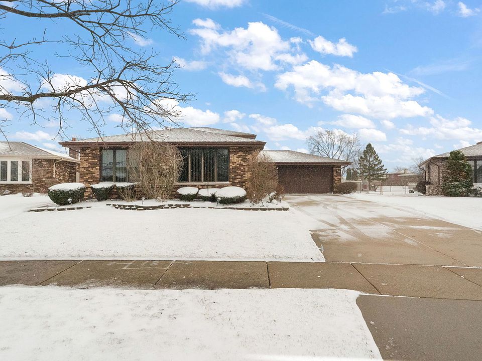 1st image of 16615 Blossom Ln