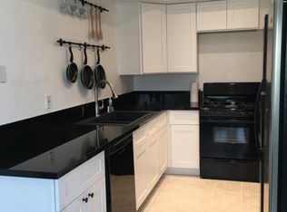 606 Parkview Dr, Lake Elsinore, CA 92530