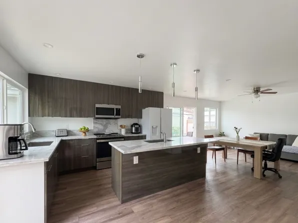 717 12th Ave #A, Honolulu, HI 96816