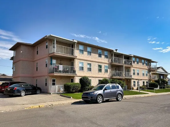 5026 S 49th St #202, Olds, AB T4H 1V7