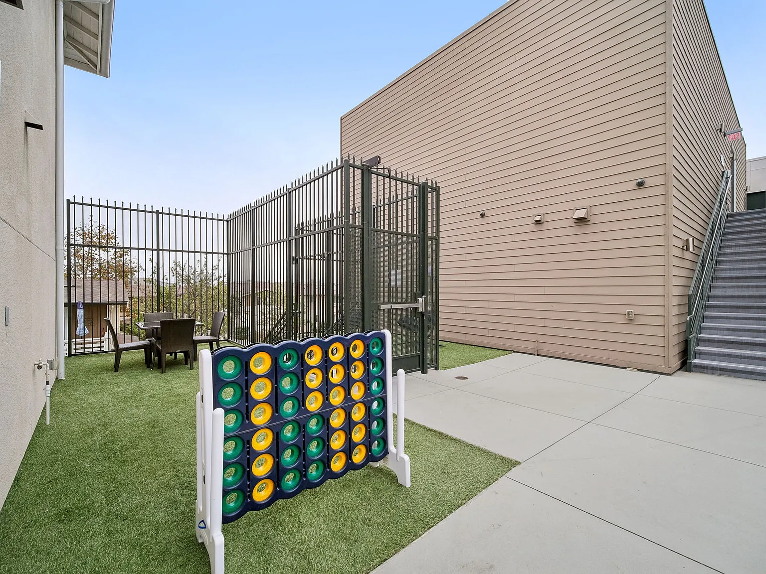 Yolo West Apartments — Photo 3