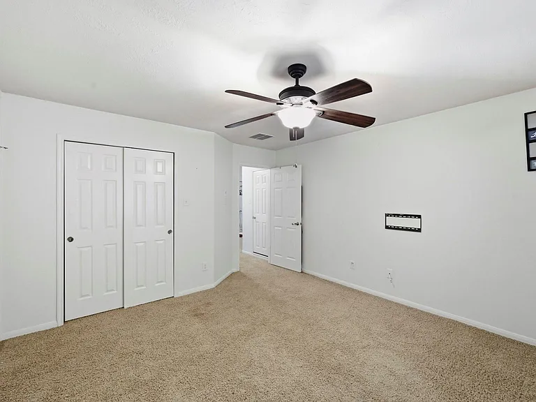 14403 Lakepointe Bend Ln — Photo 33