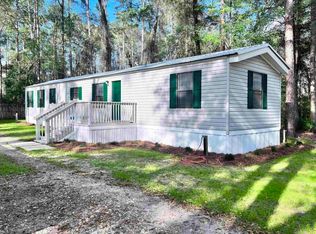 54 Solomon Dr, Crawfordville, FL 32327
