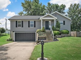 4551 Cambrook Dr, Saint Charles, MO 63304