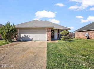 173 Winchester St, Byram, MS 39272
