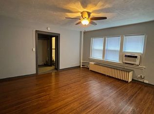 648 S 12th St #A1, Lincoln, NE 68508