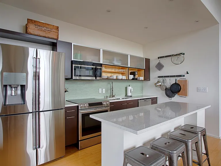 2115 Yeaman Pl #600 — Photo 8