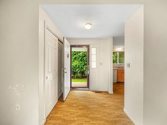 2nd image of 188 Crystal Water Dr Unit 188