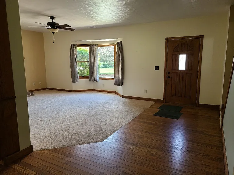 56211 Willow Rd — Photo 2
