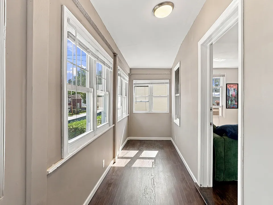 73 Madison St #1