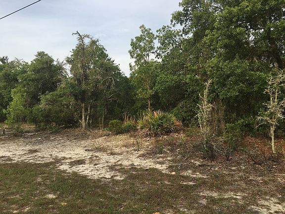4th image of 2806 N Sheriff Dr