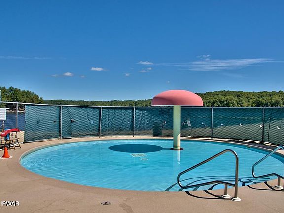 5th image of 1003 Forest Ln #38