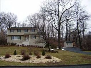 5 Richard C Brown Dr, Stony Pt, NY 10980