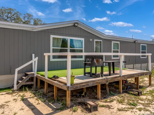 23102 Copper Canyon, Elmendorf, TX 78112