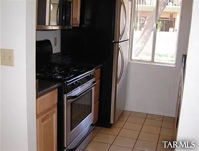 808 S Langley Ave #106 — Photo 6