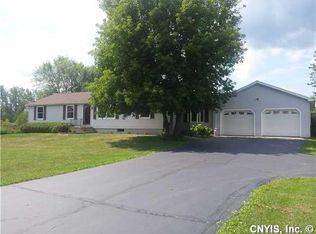 7825 Tackabury Rd, Canastota, NY 13032