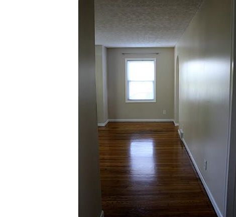4th image of 4768 Glenwood Dr