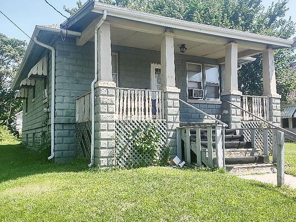3rd image of 719 W Brons Ave