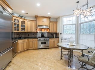 103 Regal Blvd #102, Livingston, NJ 07039