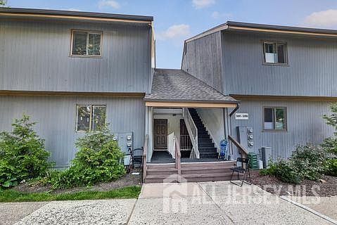 1st image of 3905 Balsam Way