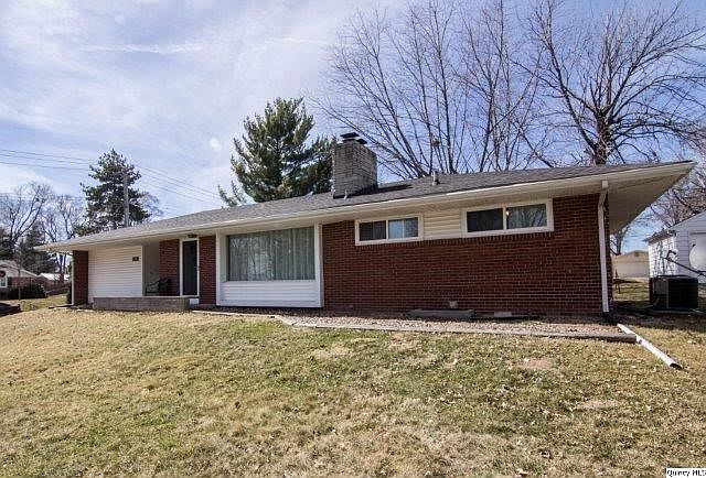 Home for Sale in Quincy, IL $127,900