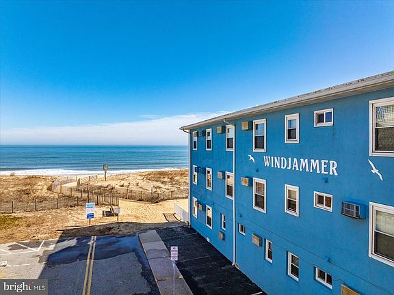 3rd image of 4503 Atlantic Ave #200