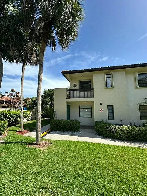 2 bed, 2.0 bath, 1216 sqft, $2,780 — Photo 2