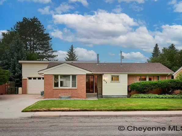 213 Carroll Ave, Cheyenne, WY 82009