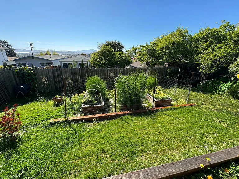 5914 Jordan Ave — Photo 17