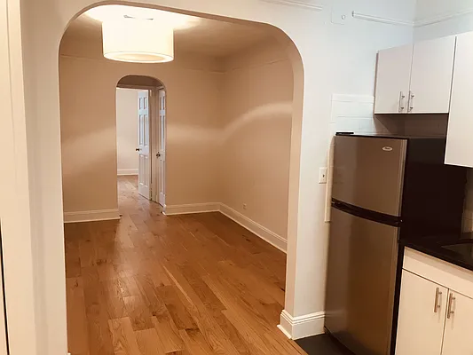 Rented by Metropolis Real Estate of Manhattan | media 40