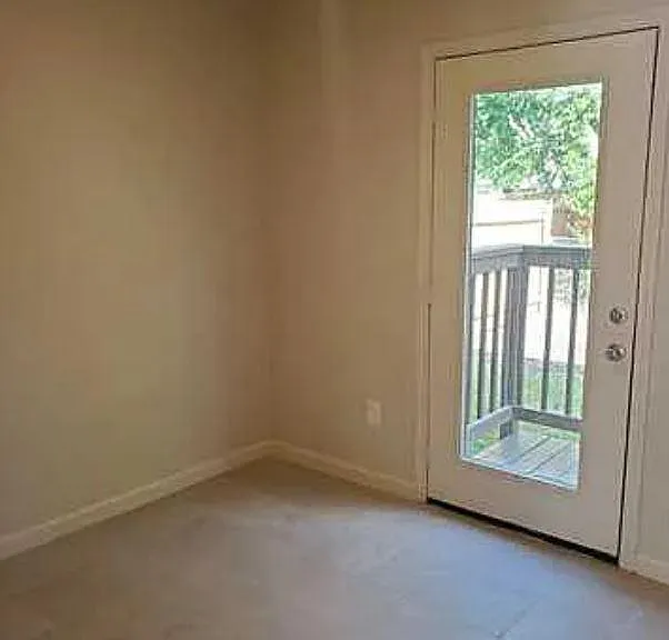 605 W Byrd Blvd #2 — Photo 4