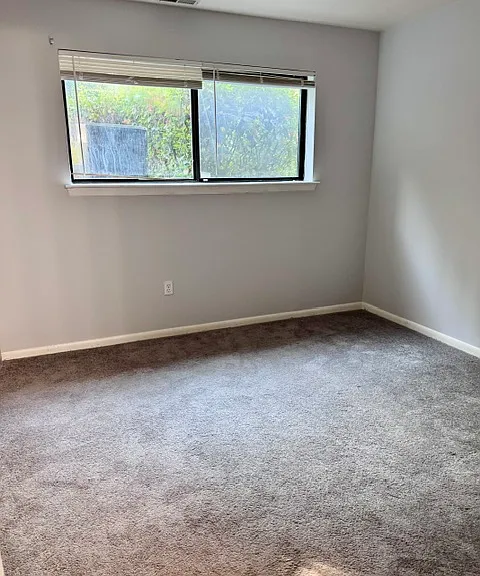 17 Juliet Ln #103 — Photo 10