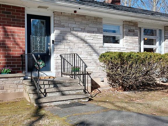 2nd image of 34 Diane Dr