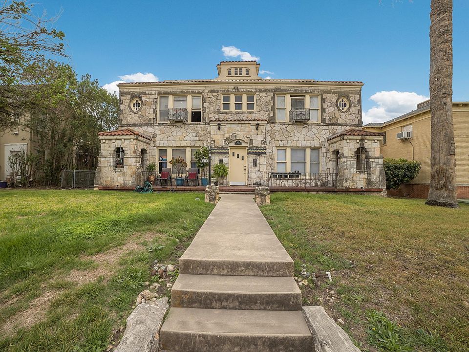 1st image of 412 Club Dr APT 4