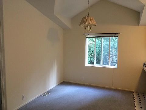 5th image of 3711 147th St NW