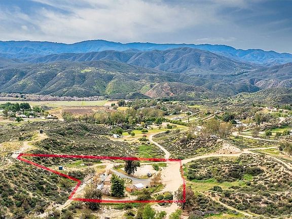 2nd image of 44000 Sandstone Rd