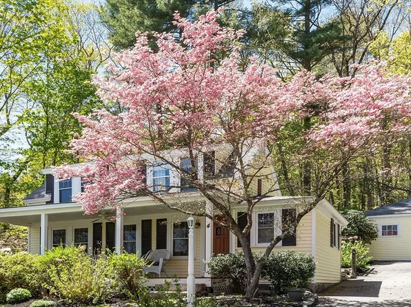 4 North St, Westford, MA 01886