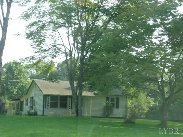 1194 Buttercup Ln, Thaxton, VA 24174