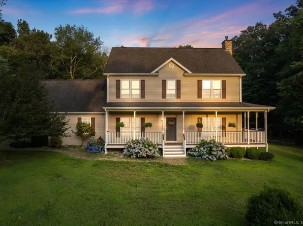 28 Anna Farm Road West, North Stonington, CT 06359