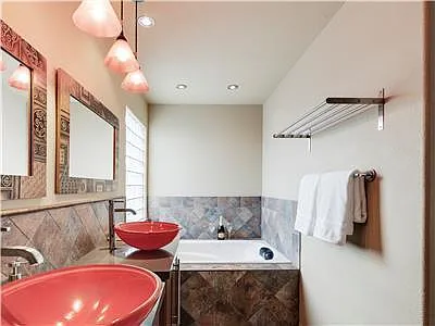 502 Huntington St — Photo 13