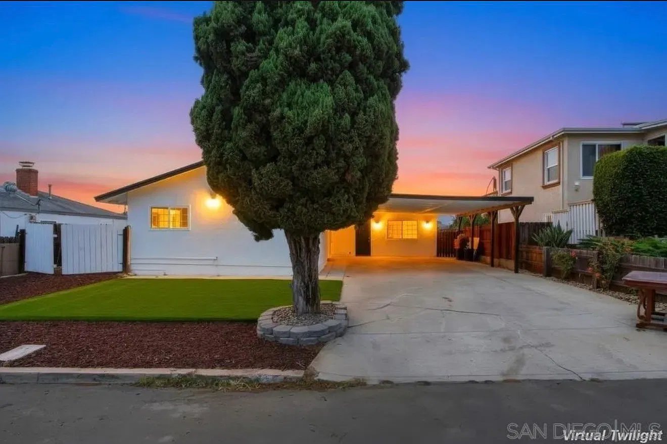 3 bed, $4,100 — Photo 1