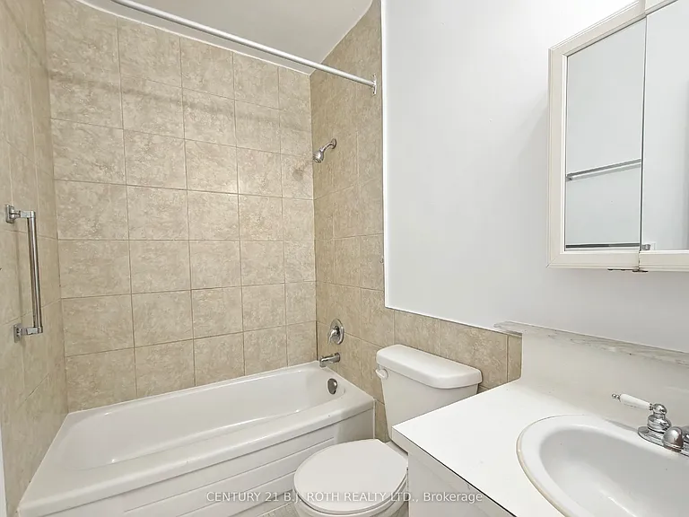 98 Holgate St #407 — Photo 13