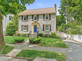 11 Buckingham Rd, Milton, MA 02186