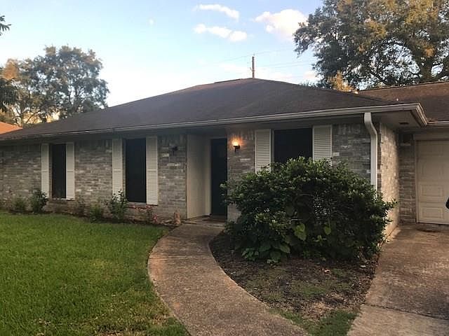 1st image of 9818 Bayou Woods Dr