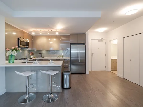 10177 River Dr #218, Richmond, BC V6X 1Y8