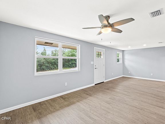 4th image of 4066 Fairbanks Dr