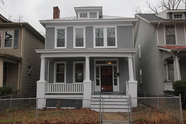 3118 North Avenue.