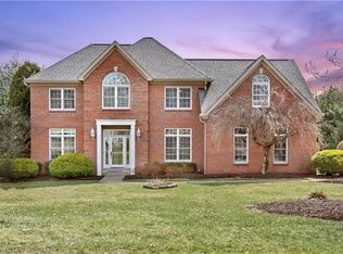 120 Hidden Oak Dr, Mars, PA 16046