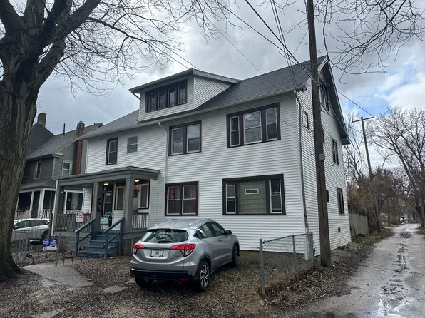 3744 W 36th St, Cleveland, OH 44109