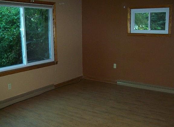 3rd image of 205 Stuart Dr